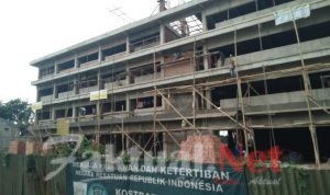 Bongkar Bangunan Di Cilincing Diduga Tidak Sesuai IMB Dan Terpasang Spanduk TNI