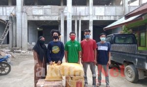 Peduli Korban Banjir, Sahabat Relawan Sultra Salurkan Donasi Melalui Lazis Wahdah Sultra