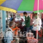 PKB Kepulauan Sula Turun ke Jalan Bagikan Ribuan Masker