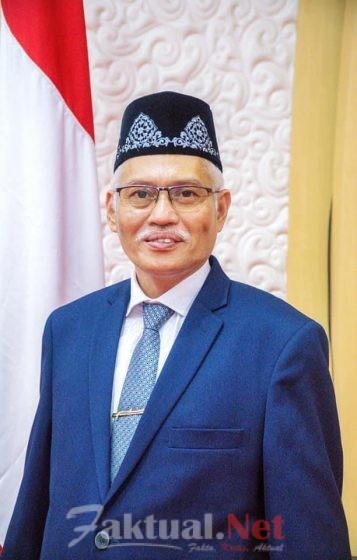 Ketgam: Kadis Pendidikan dan Kebudayaan Provinsi Sultra, Asrun Lio