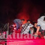 Tiga Unit Damkar Mini Silih Berganti Padamkan Kebakaran Di Rappolemba