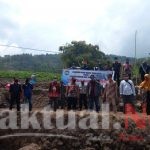 Bhabinkamtibmas Bilanrengi Polres Gowa Pantau Kegiatan Padat Karya Tunai