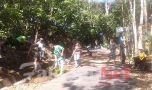 Kadus Nirannuang, Pimpin 45 Warganya Lakukan Kerja Bakti