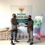Kapolres Sinjai Kembali Serahkan Zakat Profesi Personel Polres Sinjai Dibaznas.