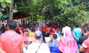 Sambut Paslon AMAN, Masyarakat Oba Utara Padati Pantai Balbar