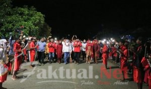 Buktikan Rasa Cinta Ke Pasangan AMAN, Warga Tadupi Padati Acara Kampanye