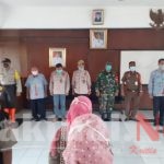 Melanggar Protokol Kesehatan  Di Jalan Tipar Cakung Sukapura, Sebanyak 25 Orang Kerja Sosial, 4 Orang Harus Membayar Denda 