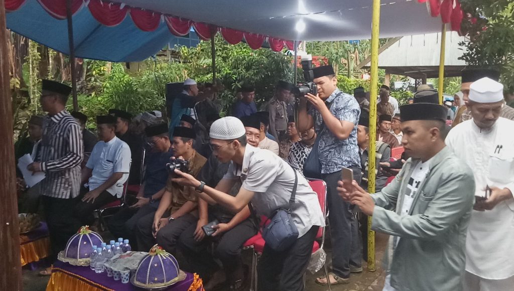 Walaupun hujan deras tak menyurutkan niat masyarakat untuk ikuti kegiatan Safari Ramadhan