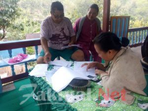 Tak Kenal Waktu Rumah Kades Pun Jadi Tempat Pelayanan