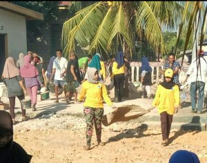 Baksos Desa Walando, Mahasiswa KKN-P Unidayan Ikut Ambil Bagian