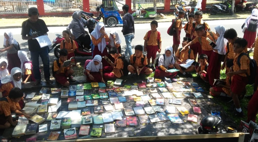 Lefo Tidore Lakukan Gerakan Sadar Baca Bagi Generasi Muda