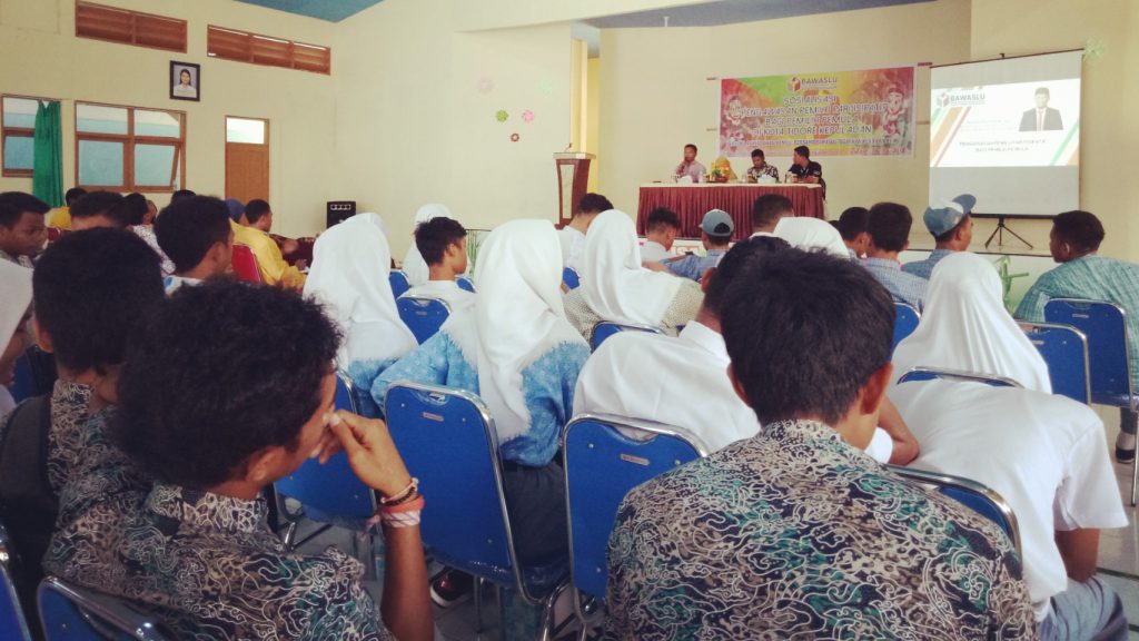 Bawaslu Kota Tikep Ajak Pemilih Pemula Awasi Pemilu