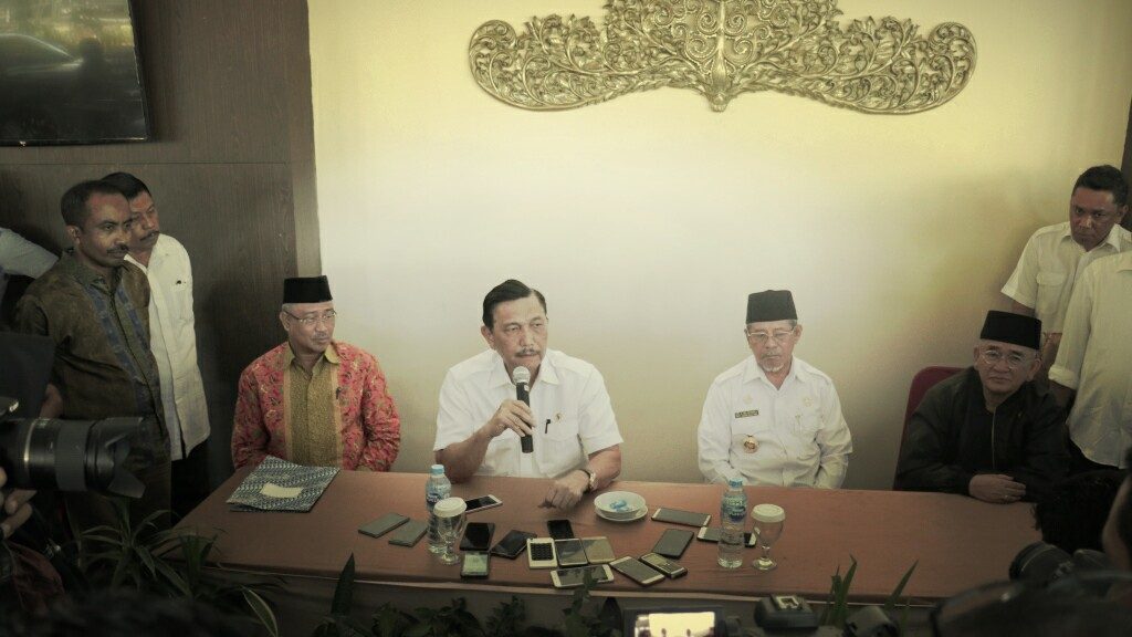 Menko Maritim Ajak Warga Malut Sukseskan sail Tidore