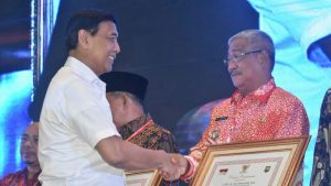 Pemkot Tikep Raih Penghargaan Dari Kemendagri