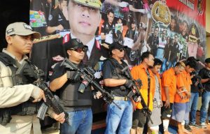 4 Pelaku Pengrusakan, Pembakaran & Penjarahan Kendaraan Operasional Brimob Adalah Kelompok Kriminal