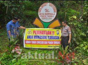 Kapolsek Tompobulu “iptu Hasbullah” pasang Spanduk Himbauan Di Desa Rappoala
