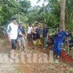 Kadus Lannara Desa Bontoloe Pimpin Masyarakatnya Perbaikan Jalan Tani