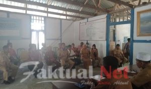 Asisten I Kepsul Pimpin Rapat Kades Se-Kecamatan Sulabesi Timur