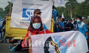 Demo Buruh, Jalan Utama Lumpuh