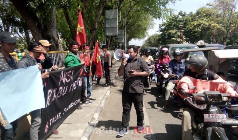 Aksi Rabu Merah, LMND Ek-Lhokseumawe Dan Aceh Utara Kritisi 2 Tahun Kepemimpinan Bupati Dan Wabup Aceh Utara