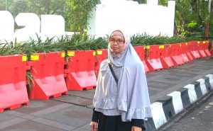 Harga Tiket Menjulang, Masyarakat Pun Meradang