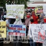 Peraturan PPDB Tuai Protes, Emak-emak Mendatangi Anies