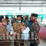 Pemkot Serang Berikan Bantuan Beras Kepada 192 Ponpes Se-Kota Serang